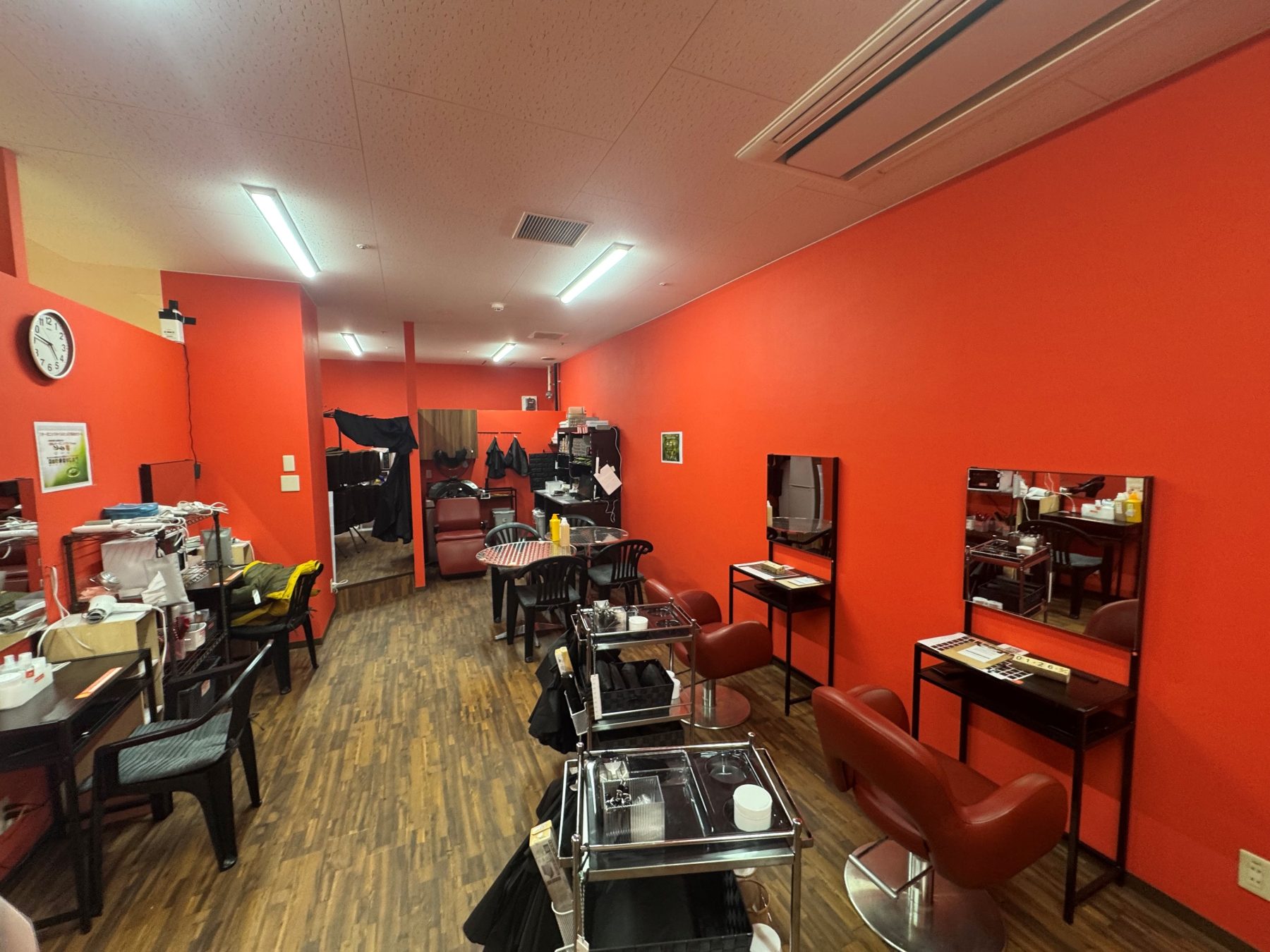 ヘアカラー専門店　ヤサオモカラーのサムネイル