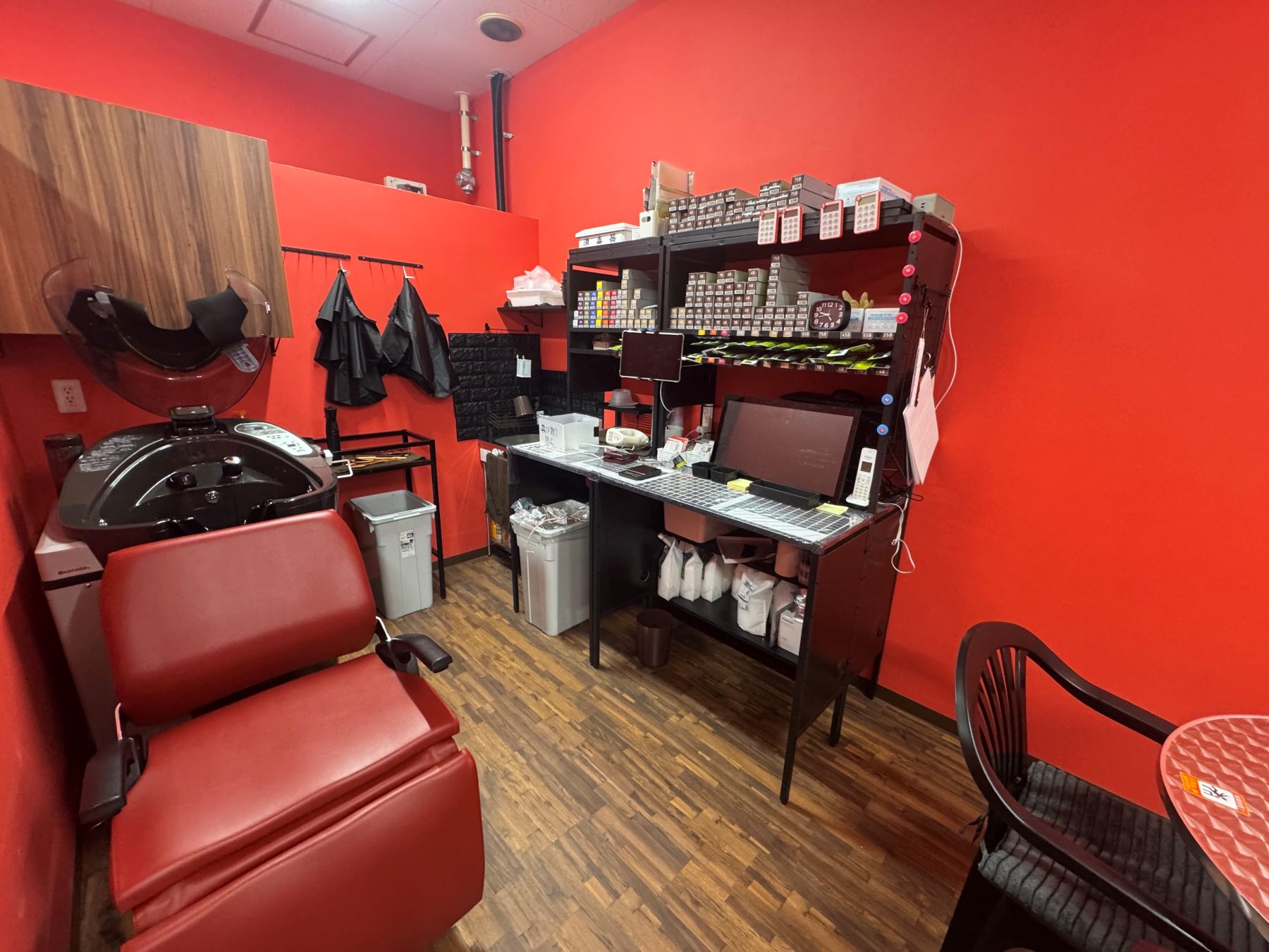 ヘアカラー専門店　ヤサオモカラーのサムネイル